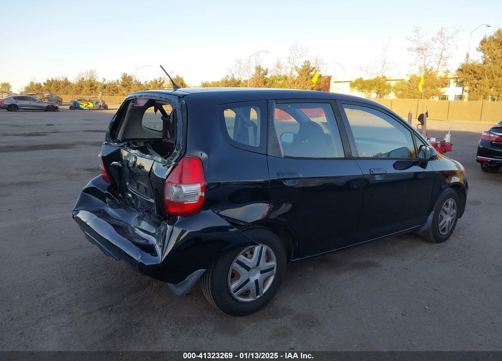 2008 HONDA FIT VIN: JHMGD38458S046742