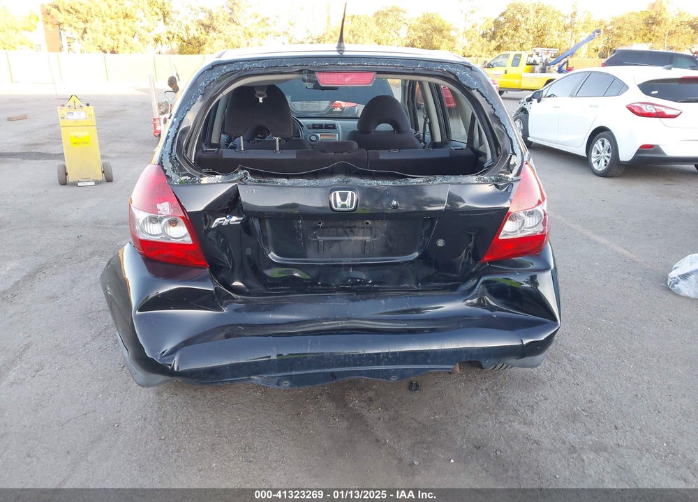 2008 HONDA FIT VIN: JHMGD38458S046742