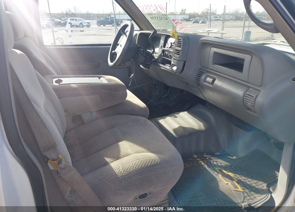 1999 CHEVROLET C2500 VIN: 1GCGC24R3XR702278