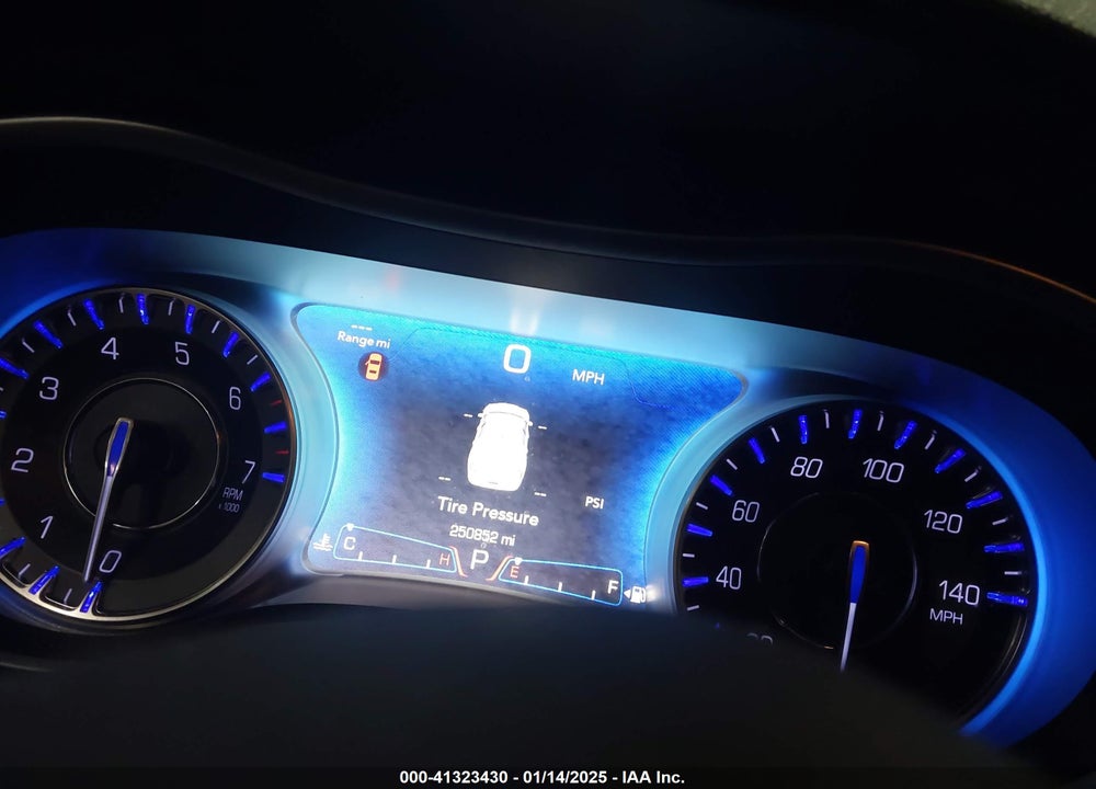 2015 CHRYSLER 300C VIN: 2C3CCAKG7FH868462