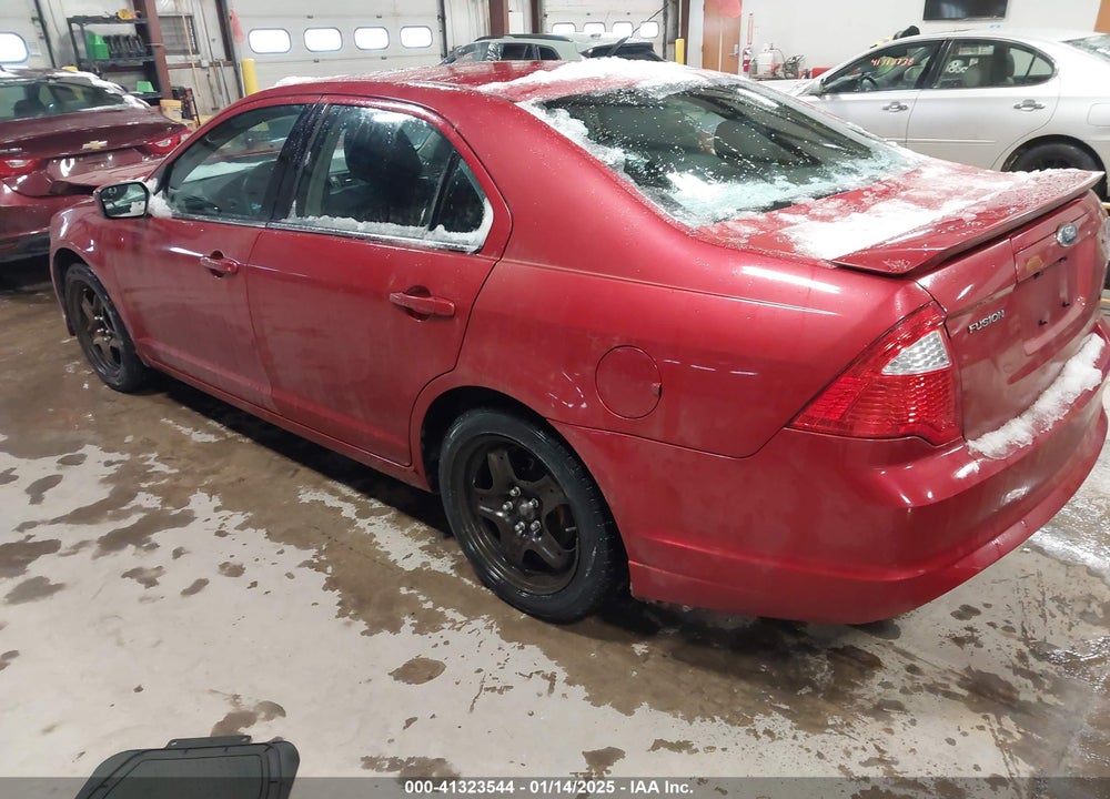 2011 FORD FUSION VIN: 3FAHP0HA5BR139027