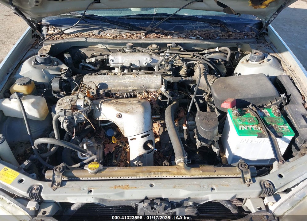 2000 TOYOTA CAMRY LE VIN: JT2BG22K1Y0411118