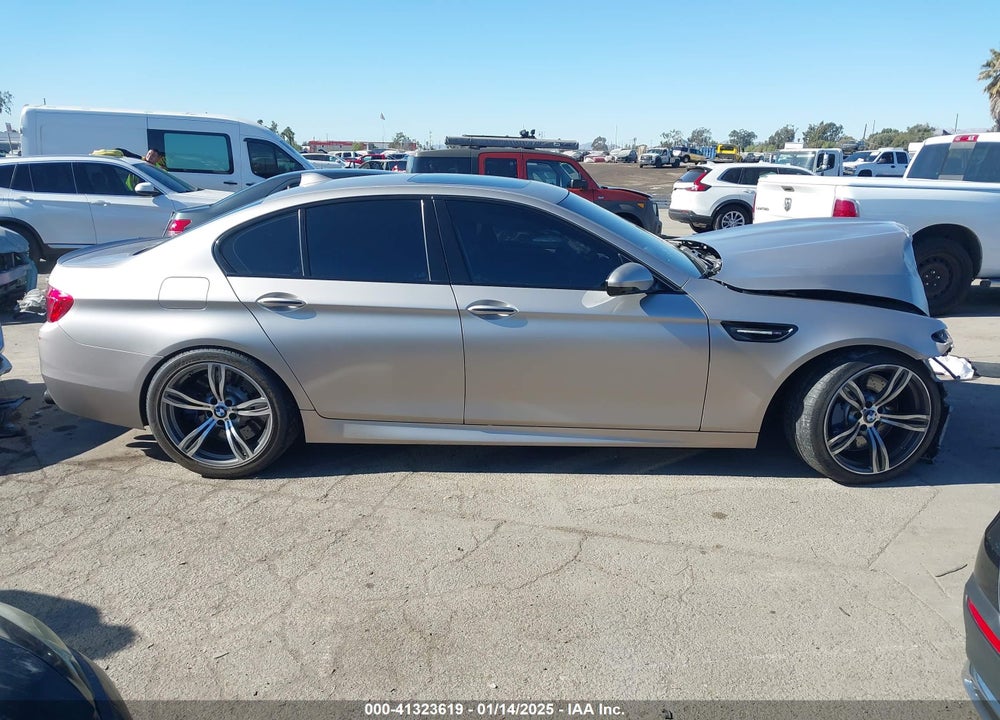 2016 BMW M5 VIN: WBSFV9C55GD595706