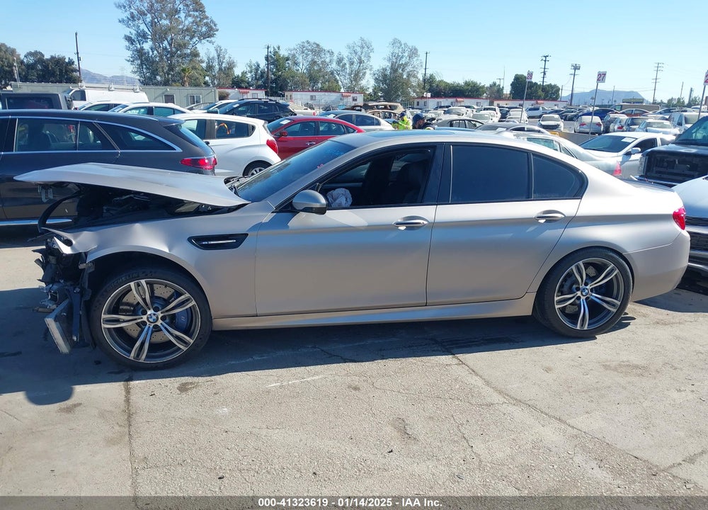 2016 BMW M5 VIN: WBSFV9C55GD595706