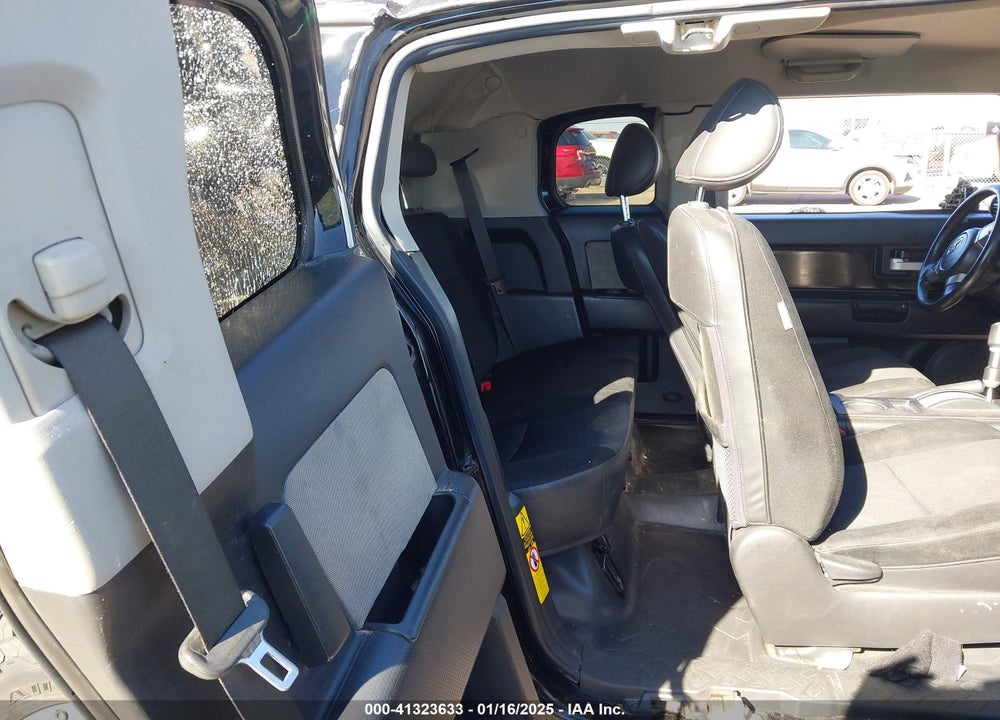 2008 TOYOTA FJ CRUISER VIN: JTEBU11FX8K007698