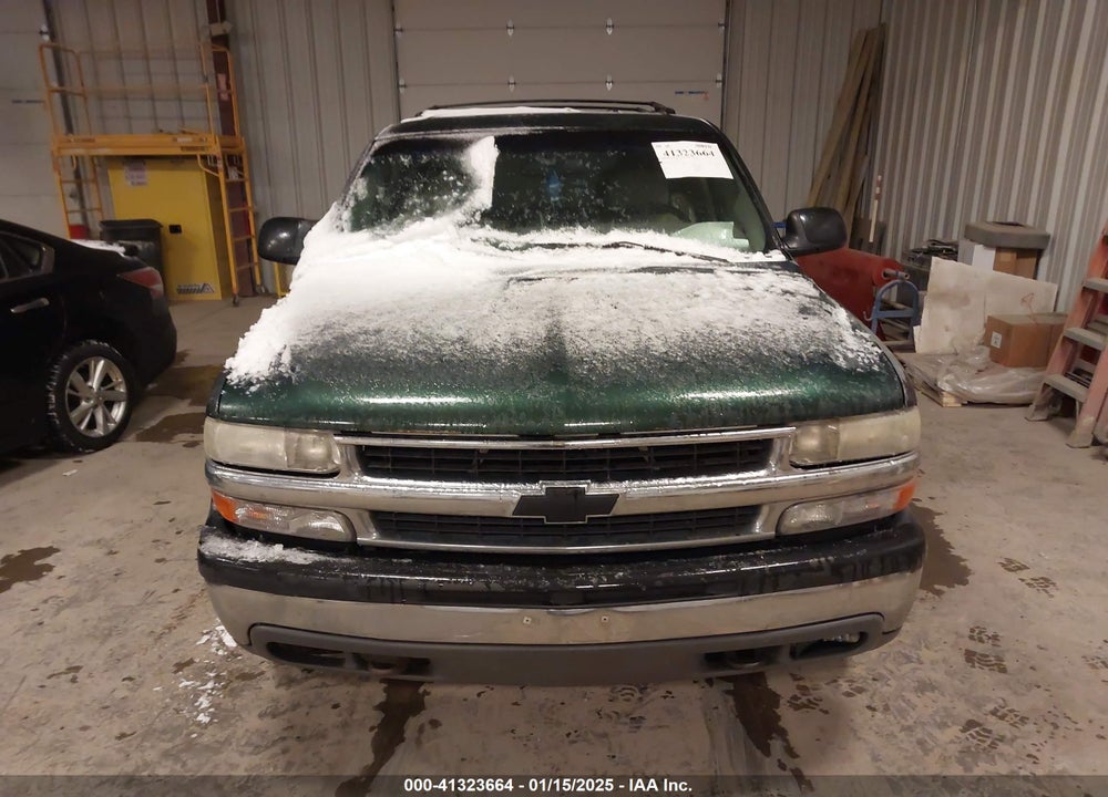2001 CHEVROLET TAHOE LT VIN: 1GNEK13T11J307210