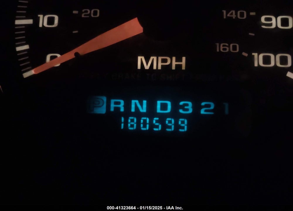 2001 CHEVROLET TAHOE LT VIN: 1GNEK13T11J307210