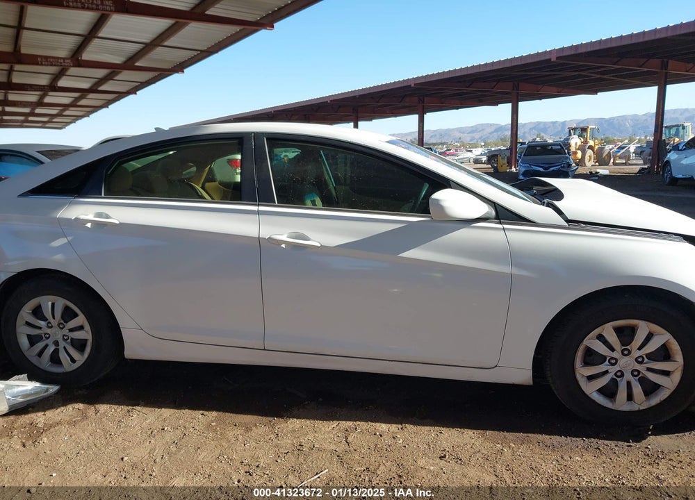 2011 HYUNDAI SONATA VIN: 5NPEB4AC0BH204884