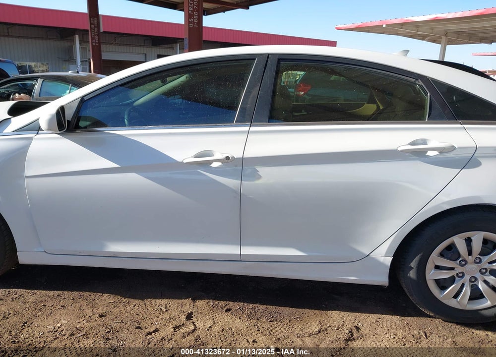 2011 HYUNDAI SONATA VIN: 5NPEB4AC0BH204884
