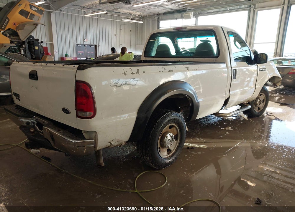 2005 FORD F-250 XL/XLT VIN: 1FTNF21585EC03514