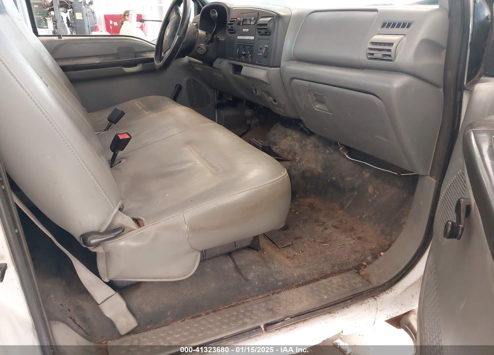 2005 FORD F-250 XL/XLT VIN: 1FTNF21585EC03514