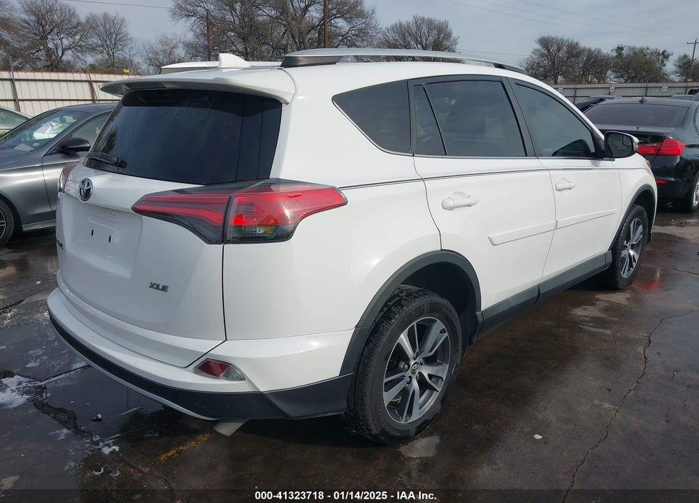 2016 TOYOTA RAV4 XLE VIN: 2T3WFREV7GW285738