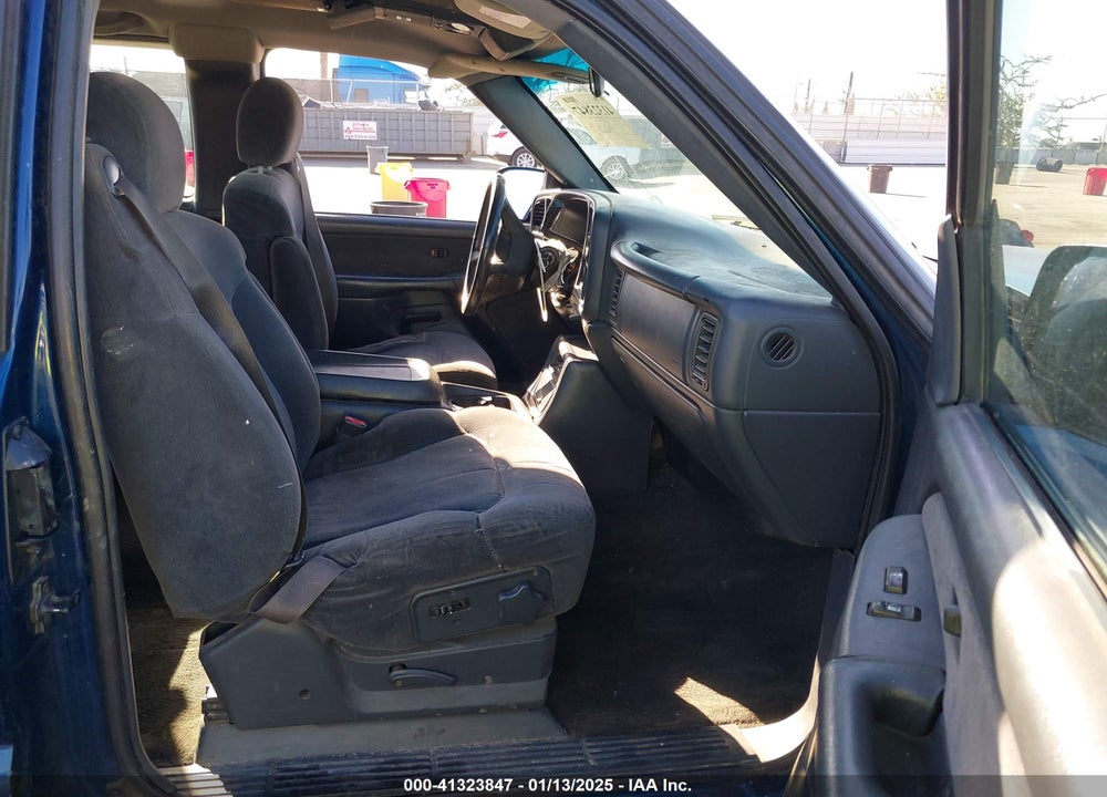 2002 CHEVROLET SILVERADO 1500 LS VIN: 2GCEC19V121207764
