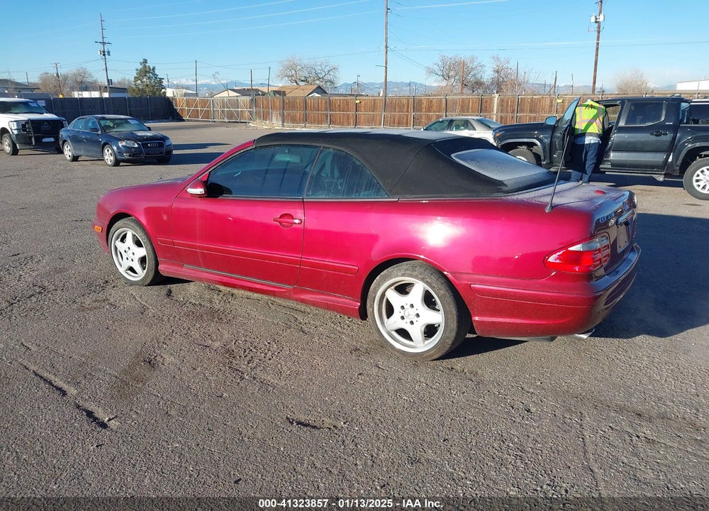 2001 MERCEDES-BENZ CLK 430 VIN: WDBLK70G11T071462