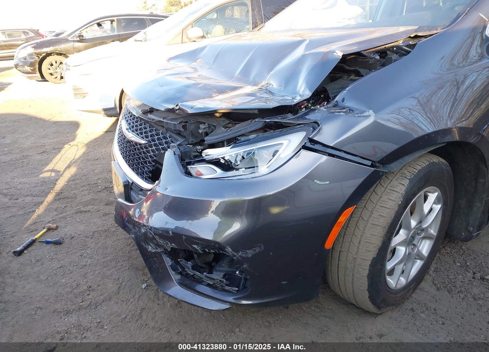 2023 CHRYSLER PACIFICA TOURING L VIN: 2C4RC1BG2PR514687