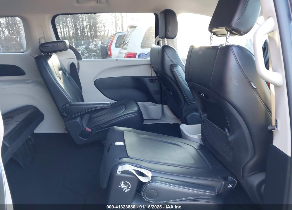 2023 CHRYSLER PACIFICA TOURING L VIN: 2C4RC1BG2PR514687