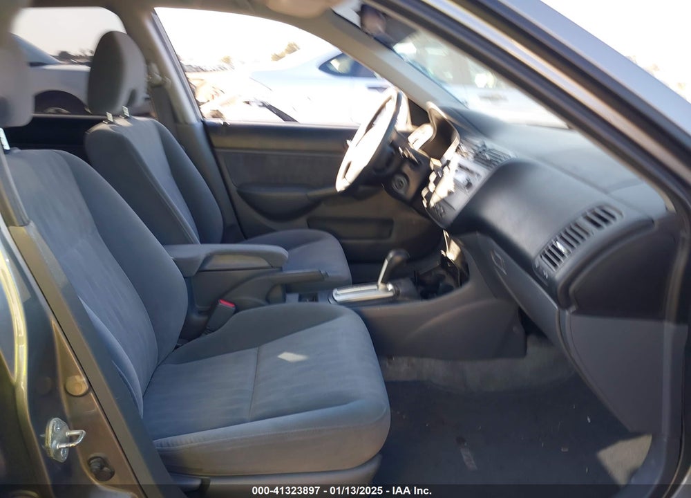 2004 HONDA CIVIC EX VIN: 1HGES26884L013707