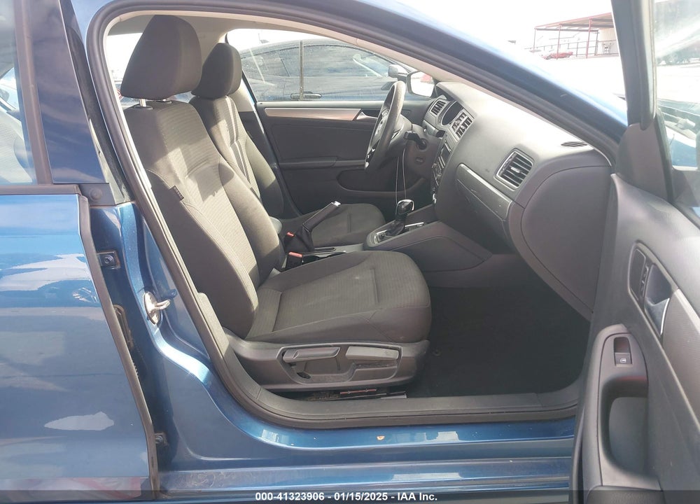 2015 VOLKSWAGEN JETTA VIN: 3VWD17AJ8FM331832