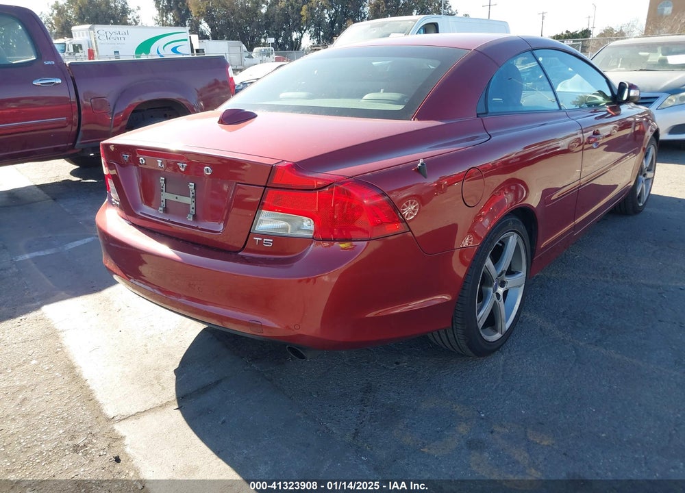 2011 VOLVO C70 T5 VIN: YV1672MCXBJ118991