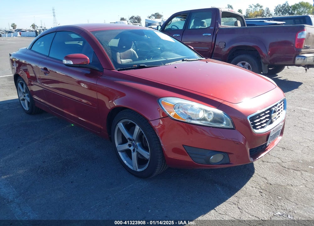 2011 VOLVO C70 T5 VIN: YV1672MCXBJ118991
