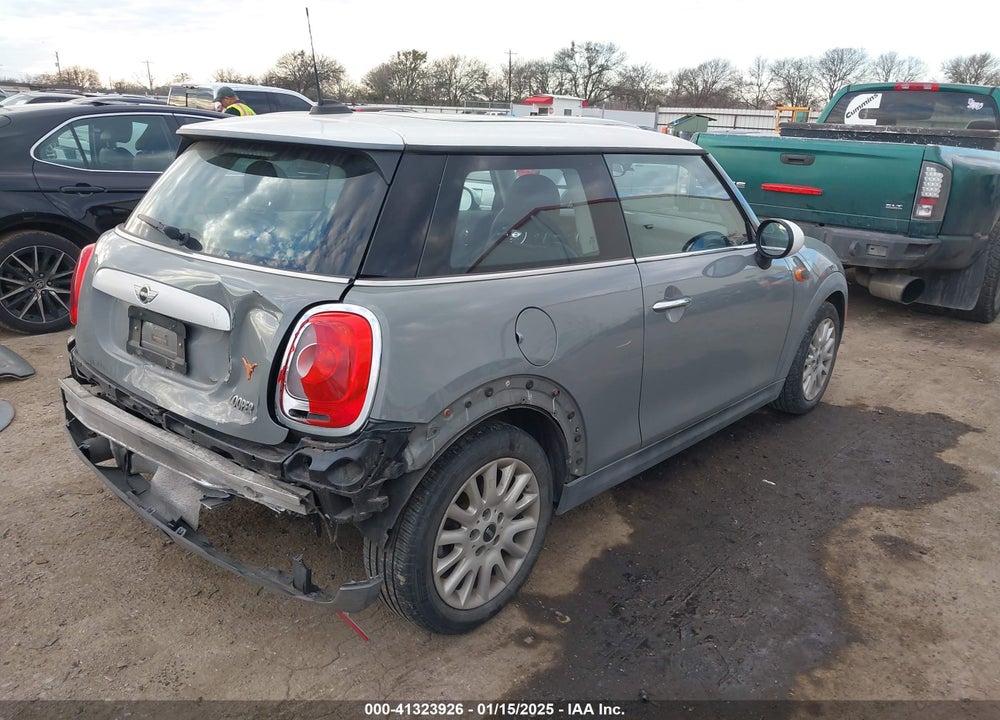 2015 MINI COOPER HARDTOP VIN: WMWXM5C54F3A58563