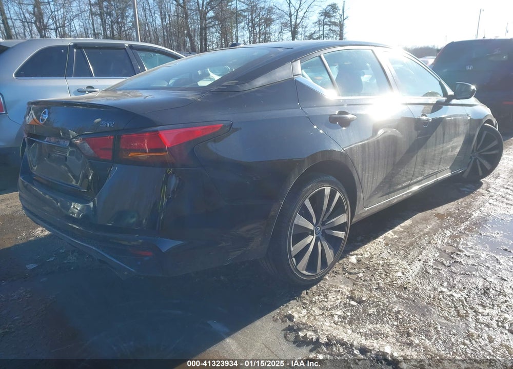 2022 NISSAN ALTIMA SR FWD VIN: 1N4BL4CV0NN400123