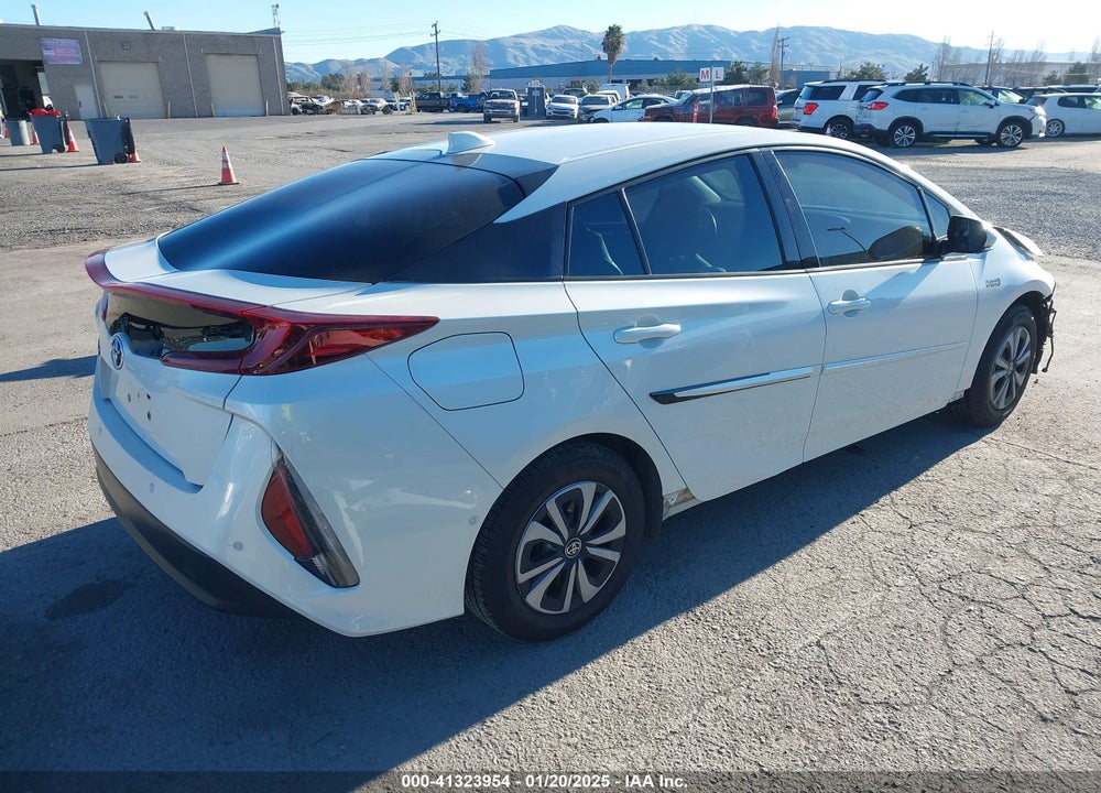 2017 TOYOTA PRIUS PRIME VIN: JTDKARFP1H3064170