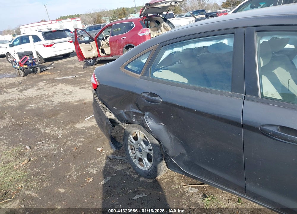 2015 FORD FIESTA VIN: 3FADP4BJ4FM189953