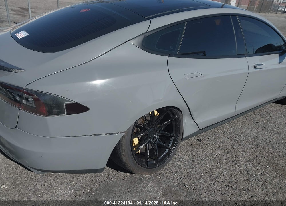 2014 TESLA MODEL S VIN: 5YJSA1H18EFP56497