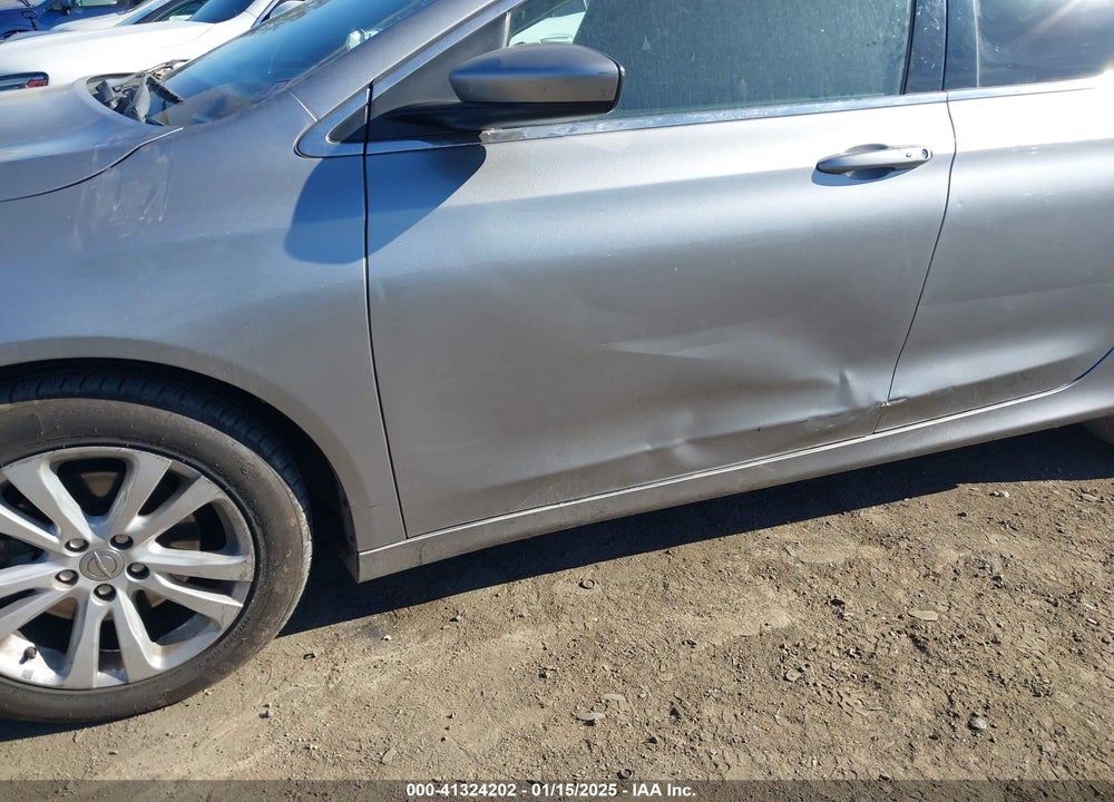 2016 CHRYSLER 200 VIN: 1C3CCCAB1GN127587
