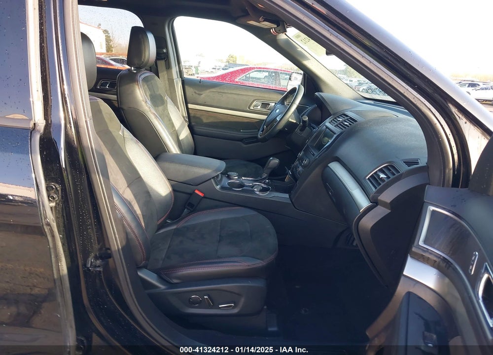 2018 FORD EXPLORER XLT VIN: 1FM5K8D88JGC55899