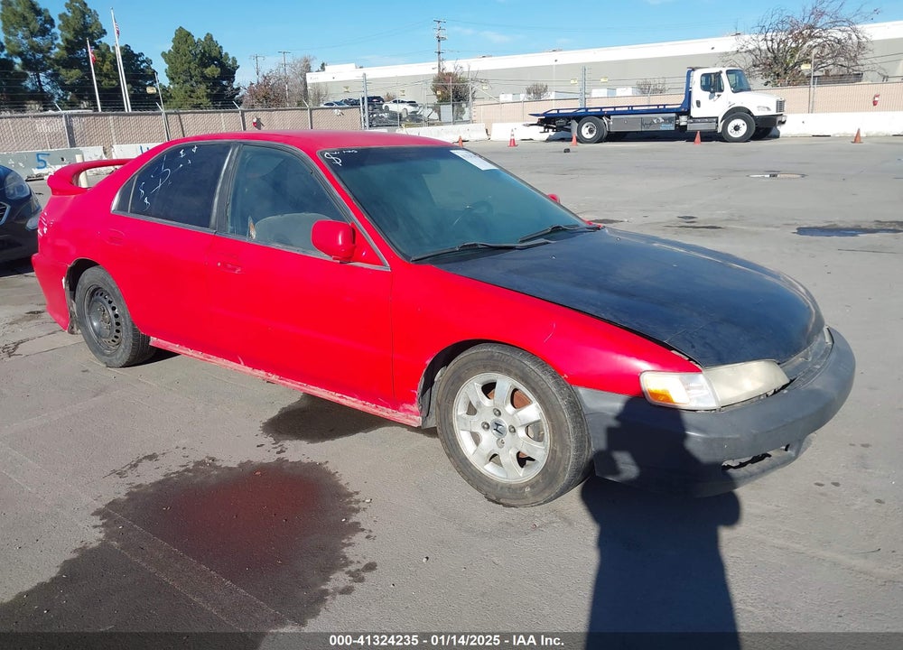 1996 HONDA ACCORD LX/EX VIN: 1HGCD5633TA079339