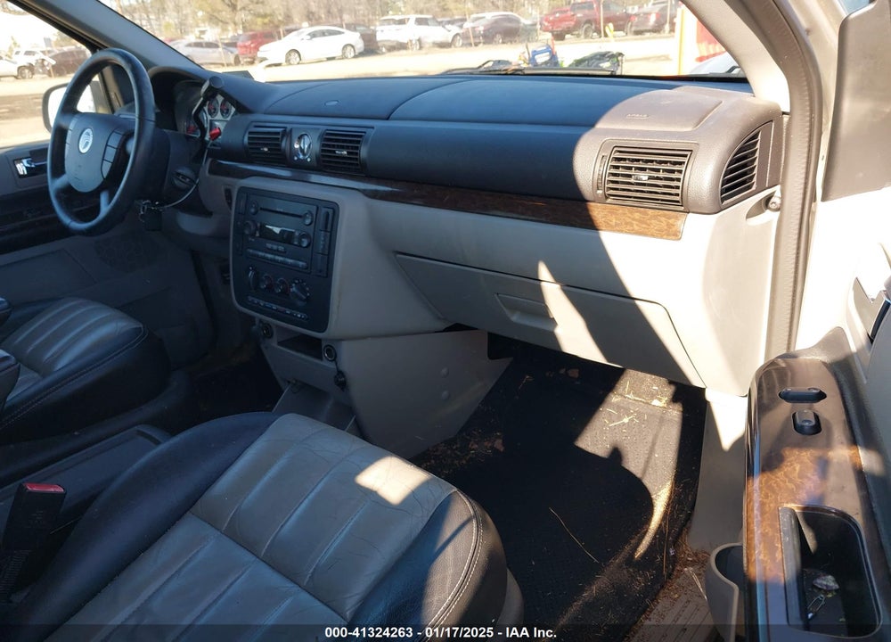 2005 MERCURY MONTEREY LUXURY VIN: 2MRDA22215BJ00670