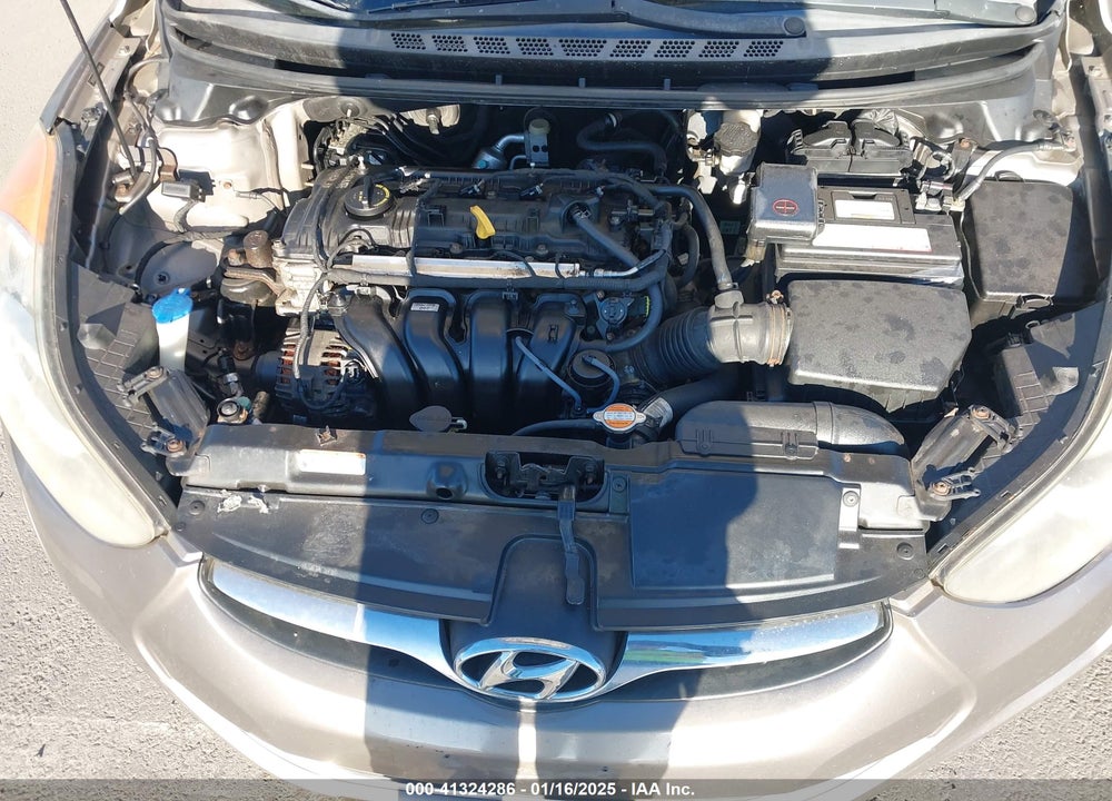 2011 HYUNDAI ELANTRA VIN: 5NPDH4AE8BH025939