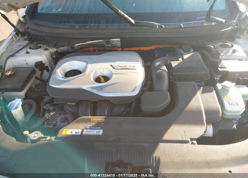 2017 HYUNDAI SONATA HYBRID SE VIN: KMHE24L16HA045795