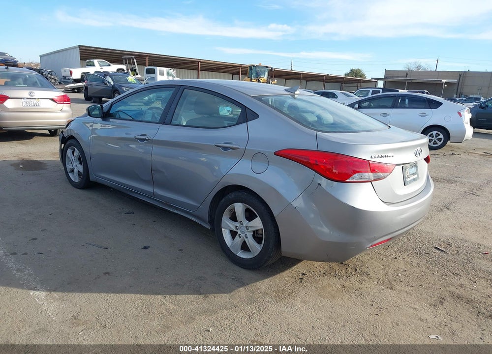 2013 HYUNDAI ELANTRA VIN: KMHDH4AE5DU742142