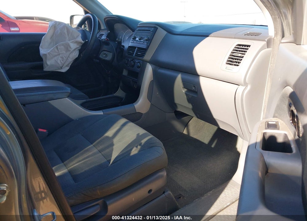 2008 HONDA PILOT VP VIN: 5FNYF18218B018467