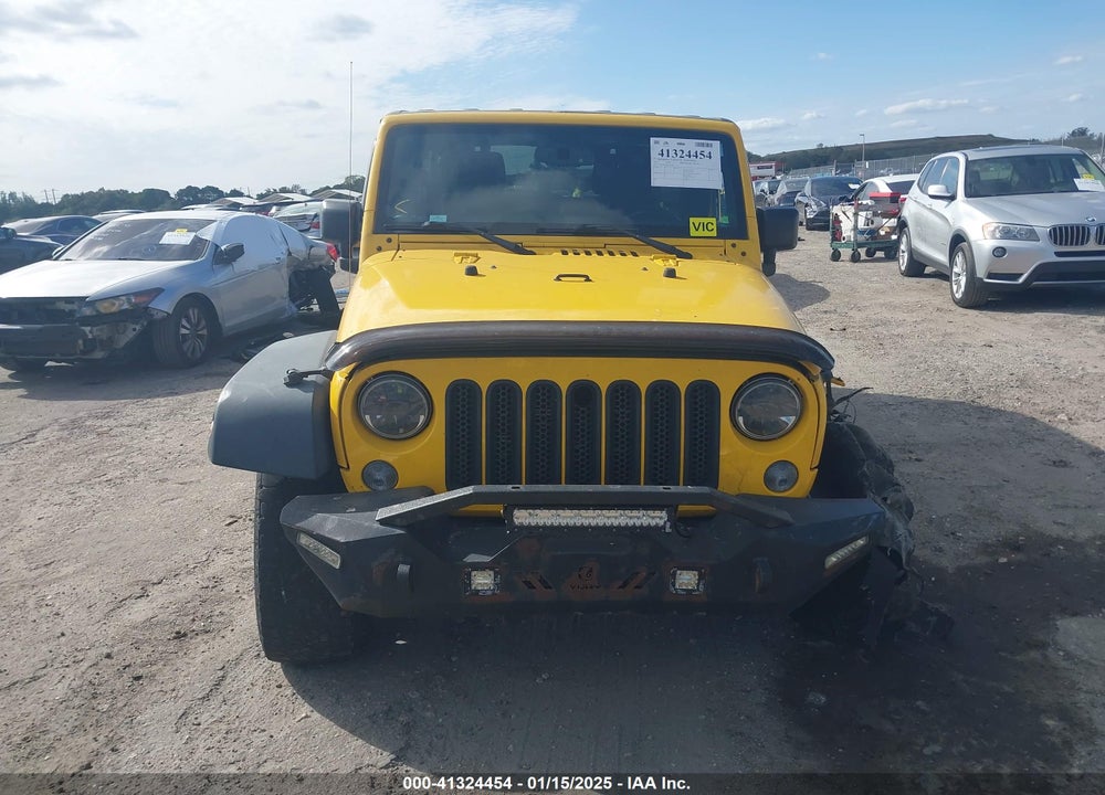 2015 JEEP WRANGLER UNLIMITED SPORT VIN: 1C4BJWDG5FL573788