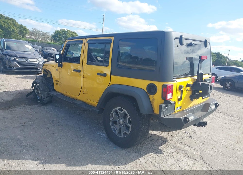 2015 JEEP WRANGLER UNLIMITED SPORT VIN: 1C4BJWDG5FL573788