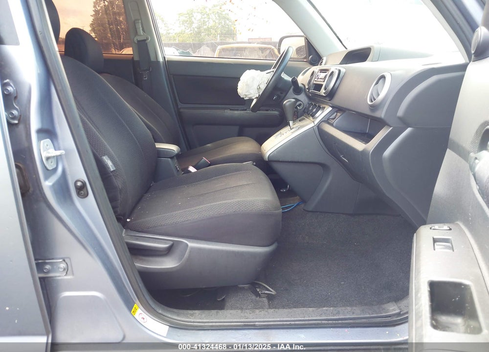 2010 SCION XB VIN: JTLZE4FE8A1104786