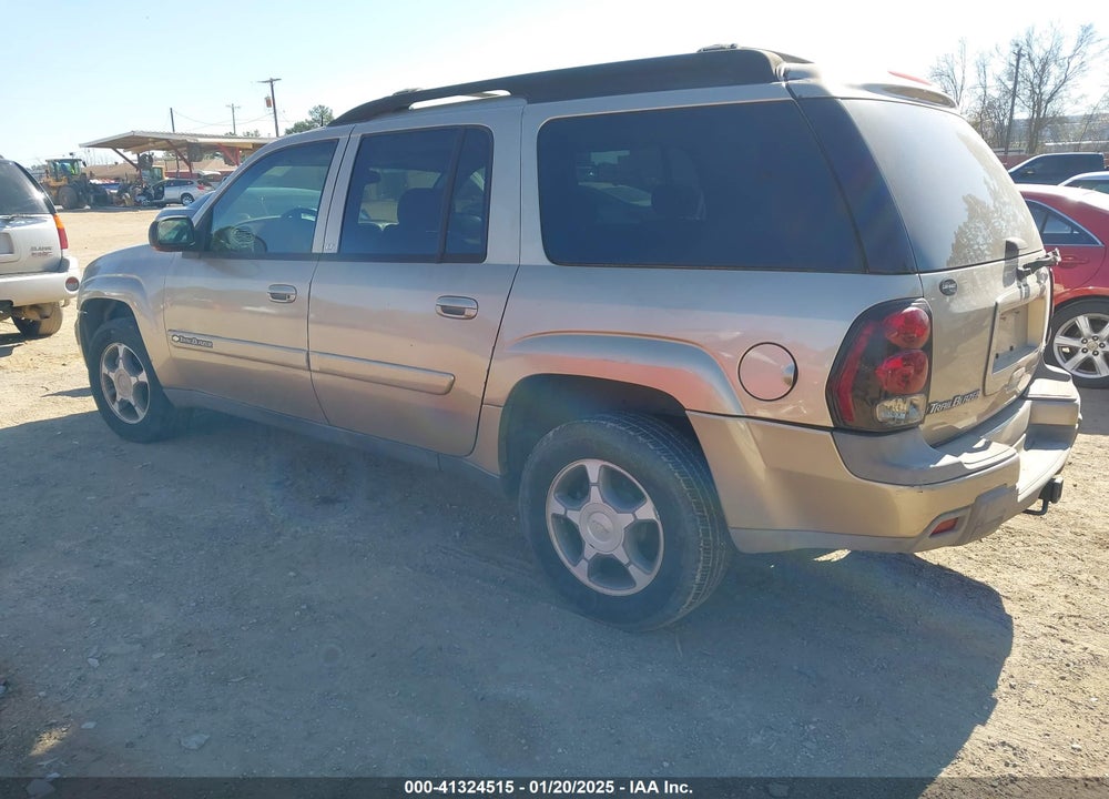 2004 CHEVROLET TRAILBLAZER EXT LT VIN: 1GNES16S746135811