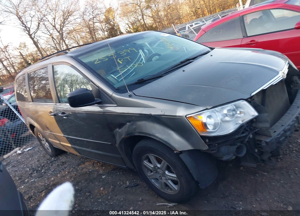 2010 CHRYSLER TOWN & COUNTRY NEW LX VIN: 2A4RR2D18AR431327