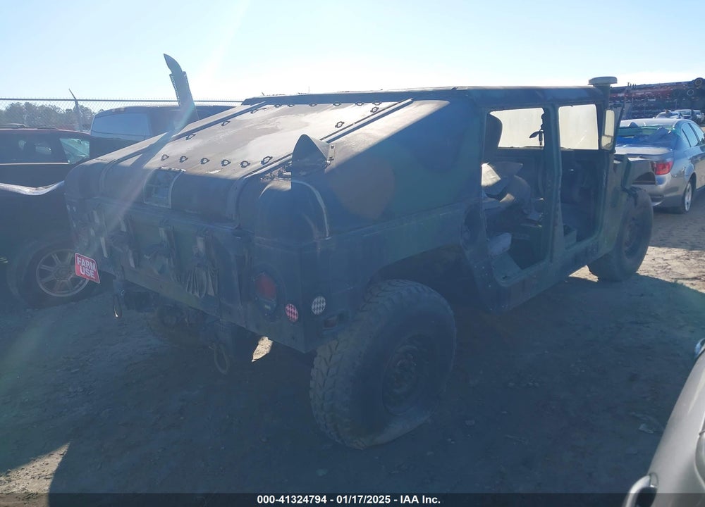 2000 AMERICAN GENERAL H1 VIN: 185723