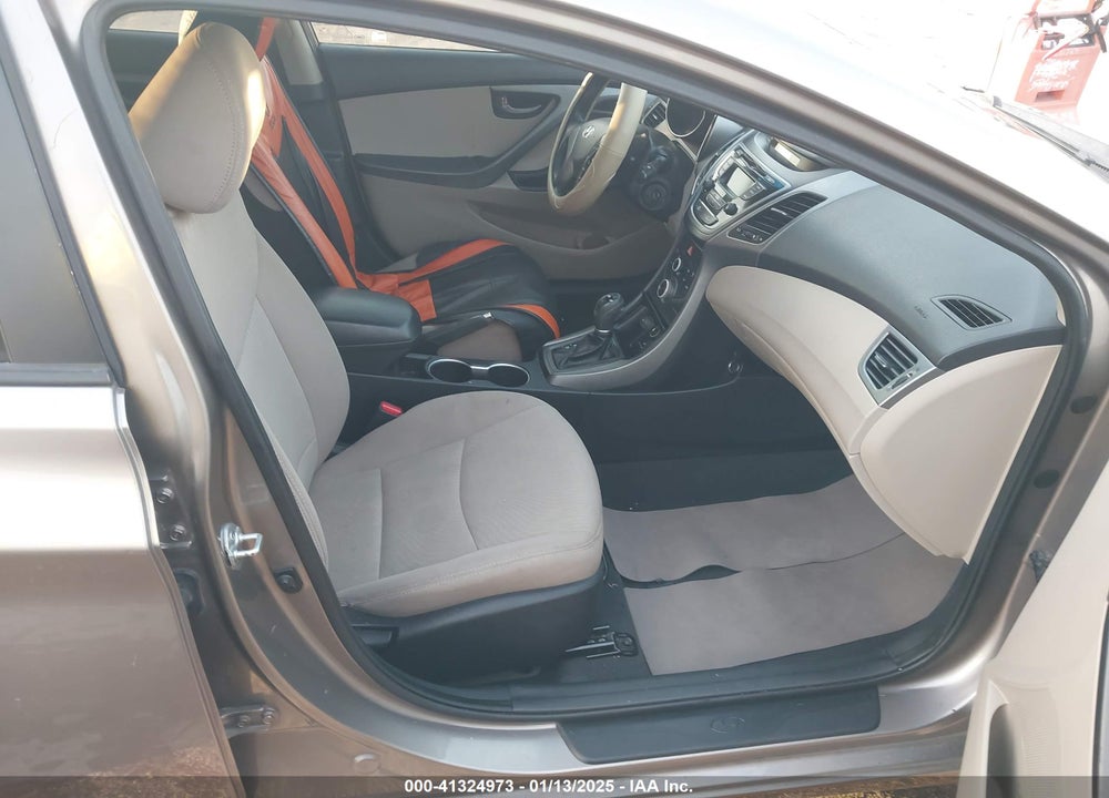 2015 HYUNDAI ELANTRA VIN: 5NPDH4AE5FH590574