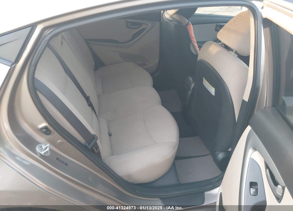 2015 HYUNDAI ELANTRA VIN: 5NPDH4AE5FH590574