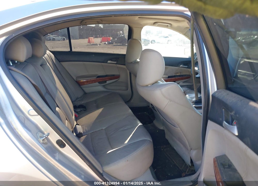 2011 HONDA ACCORD 2.4 EX-L VIN: 1HGCP2F8XBA114183