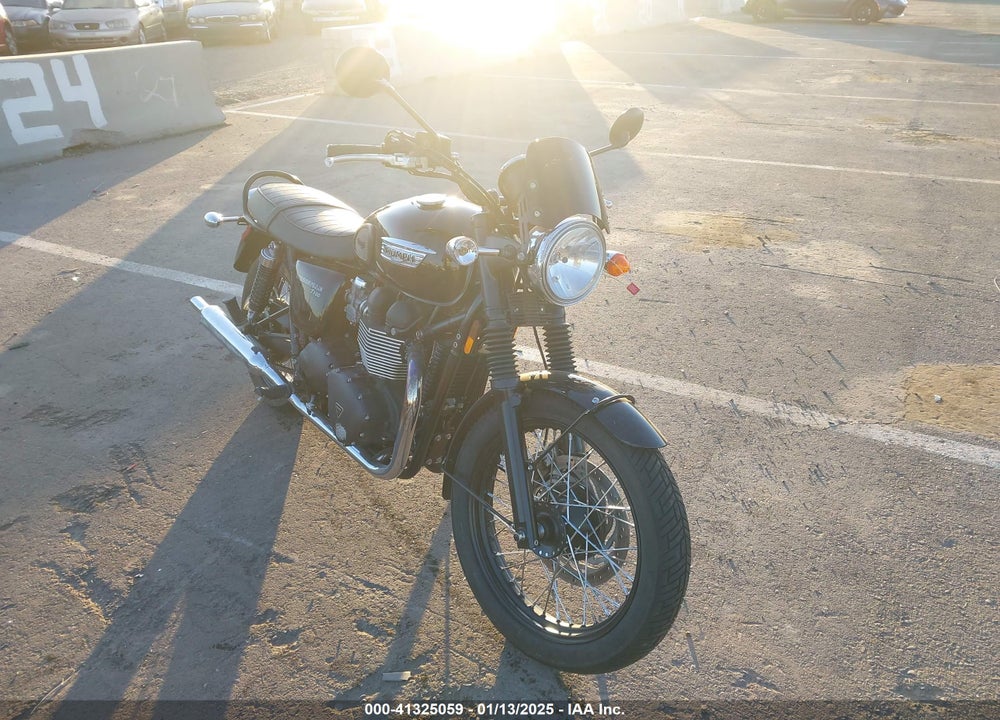 2015 TRIUMPH MOTORCYCLE BONNEVILLE T100 VIN: SMT910K15FT678049