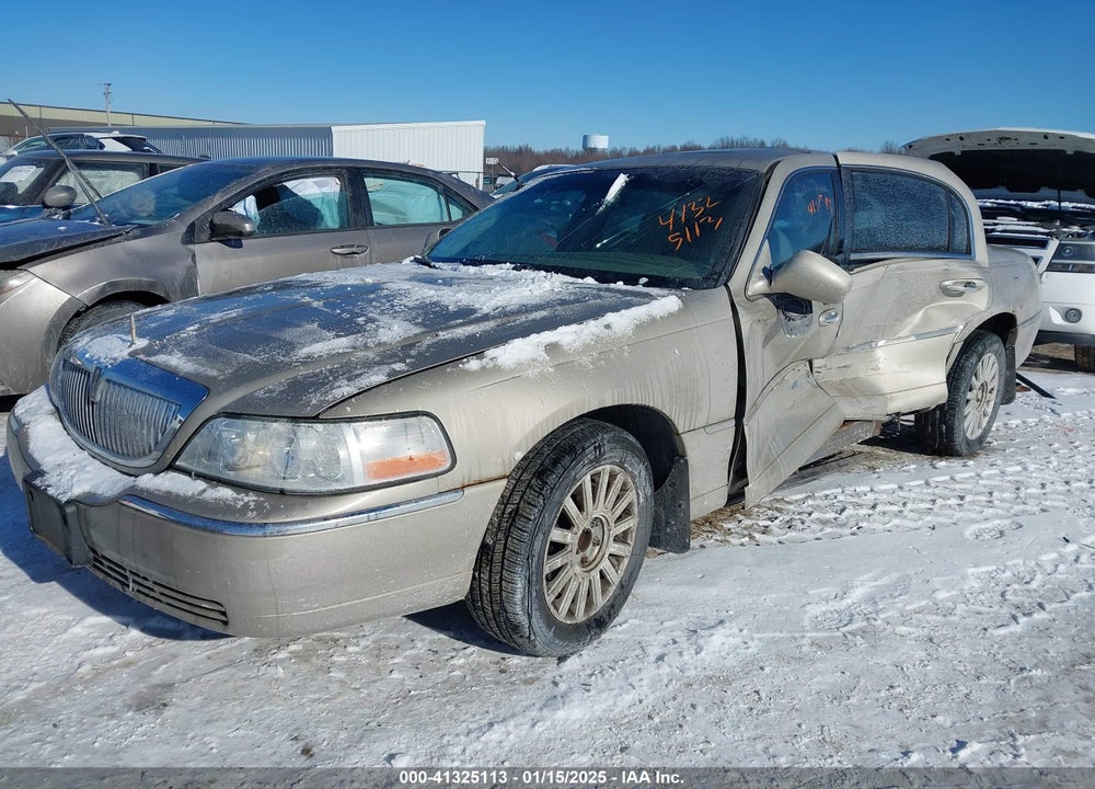 2004 LINCOLN TOWN CAR ULTIMATE VIN: 1LNHM83W94Y651197