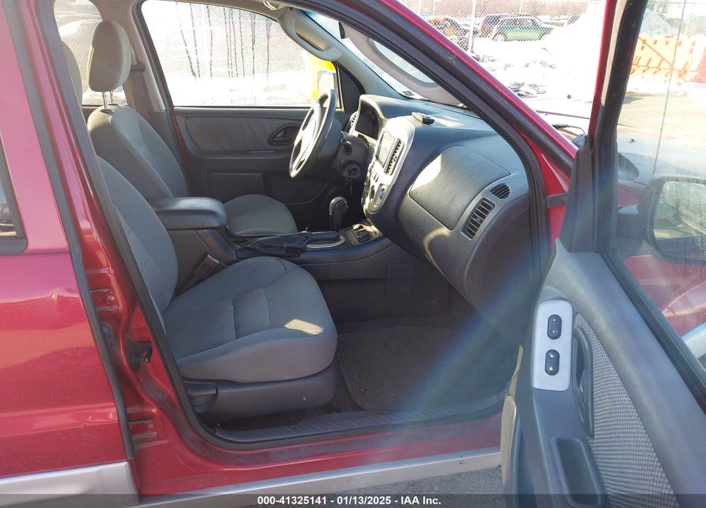 2007 FORD ESCAPE HYBRID VIN: 1FMYU49H27KA54272