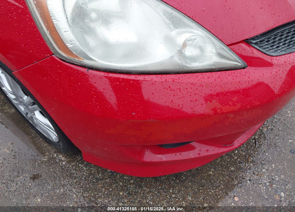 2010 HONDA FIT VIN: JHMGE8H43AC032865